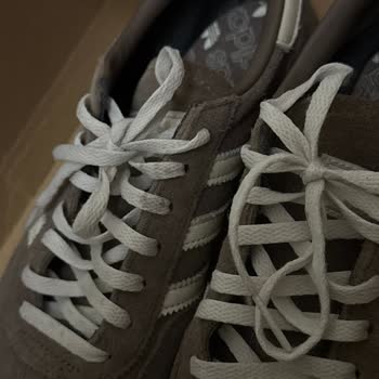 Kullanılmış Ve Kirli Ayakkabı Gönderildi, Müşteri Hizmetlerine Ulaşılamıyor