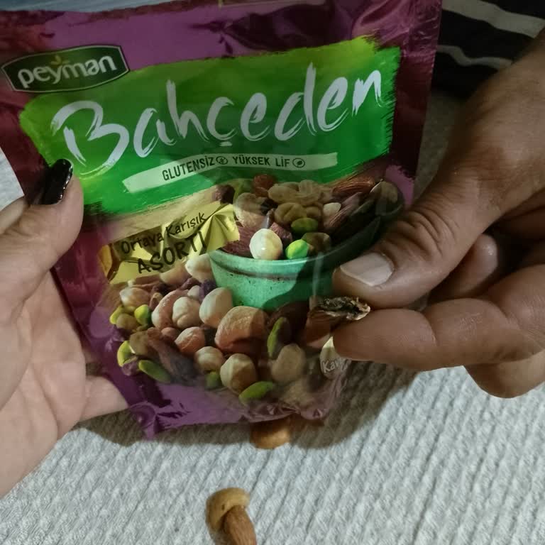 Güvenilir Markadan Böcekli Kuruyemiş Şoku: Çocuk Sağlığı Tehlikede