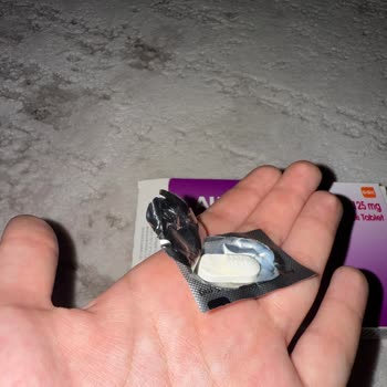 Gsk Türkiye Eczaneden Aldığım İlacın Tableti Eksik Ve Kırık Çıktı