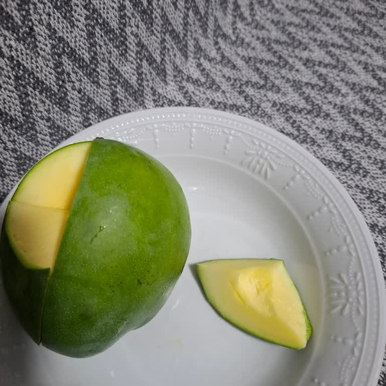 Yemeğe Hazır Diye Satılan Mango Olgunlaşmamış Ve Sert Çıktı Mağduriyet Yaşadım