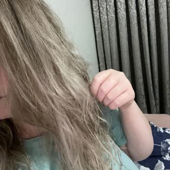 L’Oréal Excellence 8.11 Dye Disaster - Orange Roots, Green-Gray Ends Hair Damage