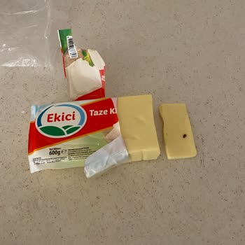 Aldığım Kaşar Peynirinden Yabancı Madde Çıktı