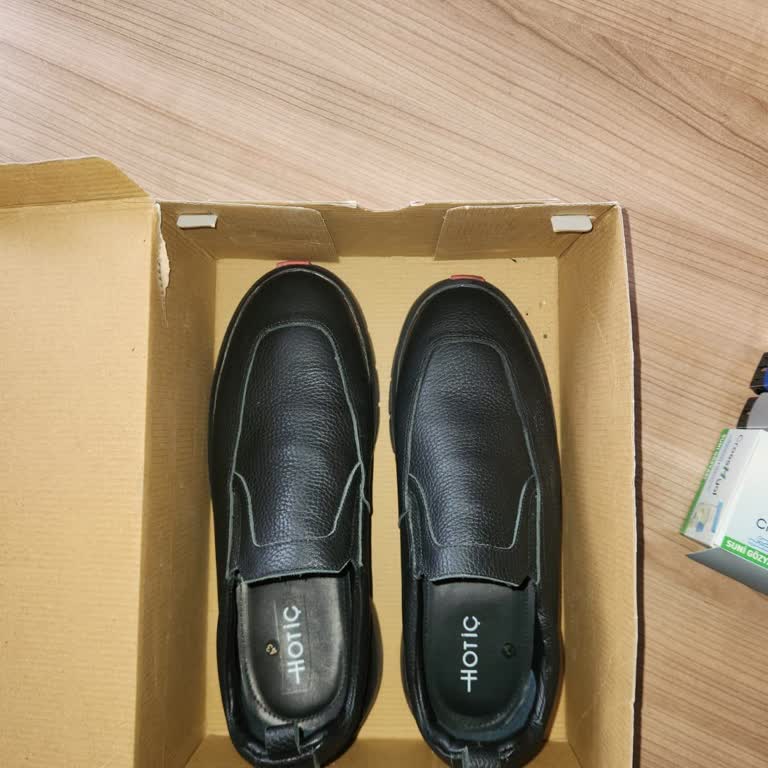 Hotiç Ayakkabı Farklı Numara Ayakkabı Gönderildi, Değişim Talebim Karşılanmadı