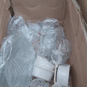 Sürat Kargo Cam Ürünler Kırık Çıktı, Mağduriyetimin Giderilmesini İstiyorum