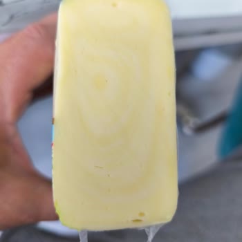 Satın Aldığım Sütaş Kaşar Peynirinde Şekil Ve Tat Bozukluğu Yaşadım