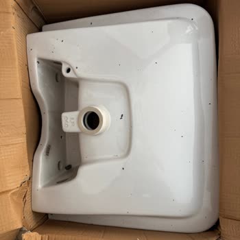 Kırık Teslim Edilen Lavabo İçin Değişim Sözü Tutulmadı, Mağdur Edildim