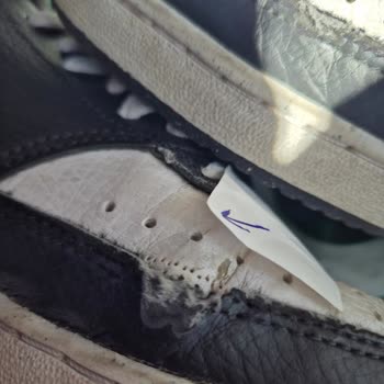 Kısa Sürede Deforme Olan Nike Ayakkabıya Garanti Reddi Şaşkınlığı