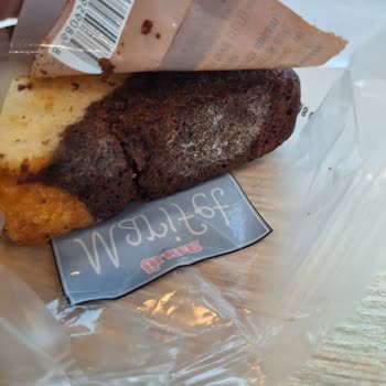 Otomattan Aldığım Ülker Kek Küflü Çıktı, Tarih Bilgisi Yoktu