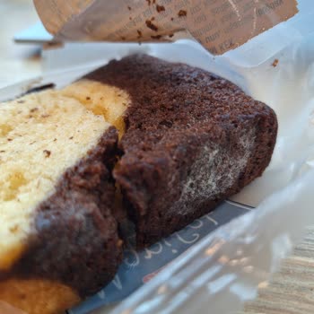 Otomattan Aldığım Ülker Kek Küflü Çıktı, Tarih Bilgisi Yoktu