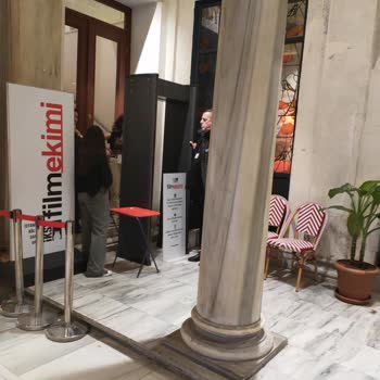 Geç Kalma Nedeniyle Film Gösterimine Alınmama Ve Mağduriyet