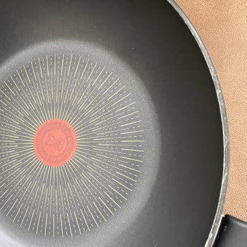Garanti Kapsamındaki Tefal Tavanın Kısa Sürede Soyulması Ve Yetersiz Müşteri Desteği