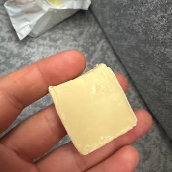 Taze Görünen Nestle Çikolata Bozuk Çıktı!