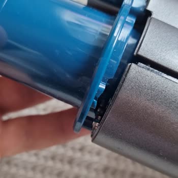 Philips Süpürge Borusundaki Parça Kısa Sürede Kırıldı Malzeme Kalitesi Hayal Kırıklığı