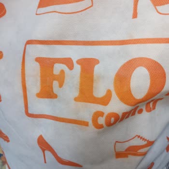 FLO Mağazasından Verilen Bez Torbanın Boyası Kıyafetlerime Bulaştı