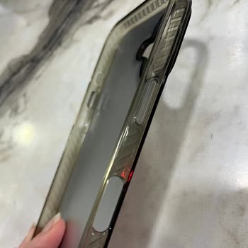 Aldığım Telefon Kılıfında Sürekli Düğme Sorunu