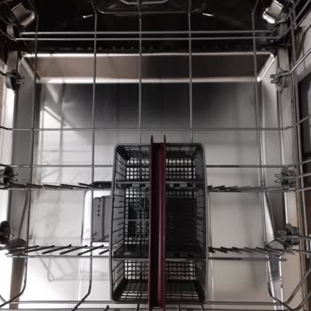 Arçelik Servisinde Basit Yedek Parça Montajı İçin Ek Ücret Talebi Ve İlgisizlik