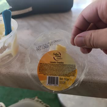 Satın Aldığım Pastadan Böcek Çıktı, Açıklama Ve Özür Bekliyorum