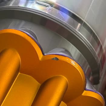 Servisten Dönen Dyson Süpürgem Hasarlı Geldi İlgilenilmiyor