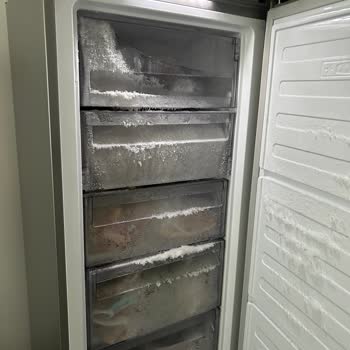 Dondurucudaki Sürekli Buzlanma Sorunu Çözülemiyor