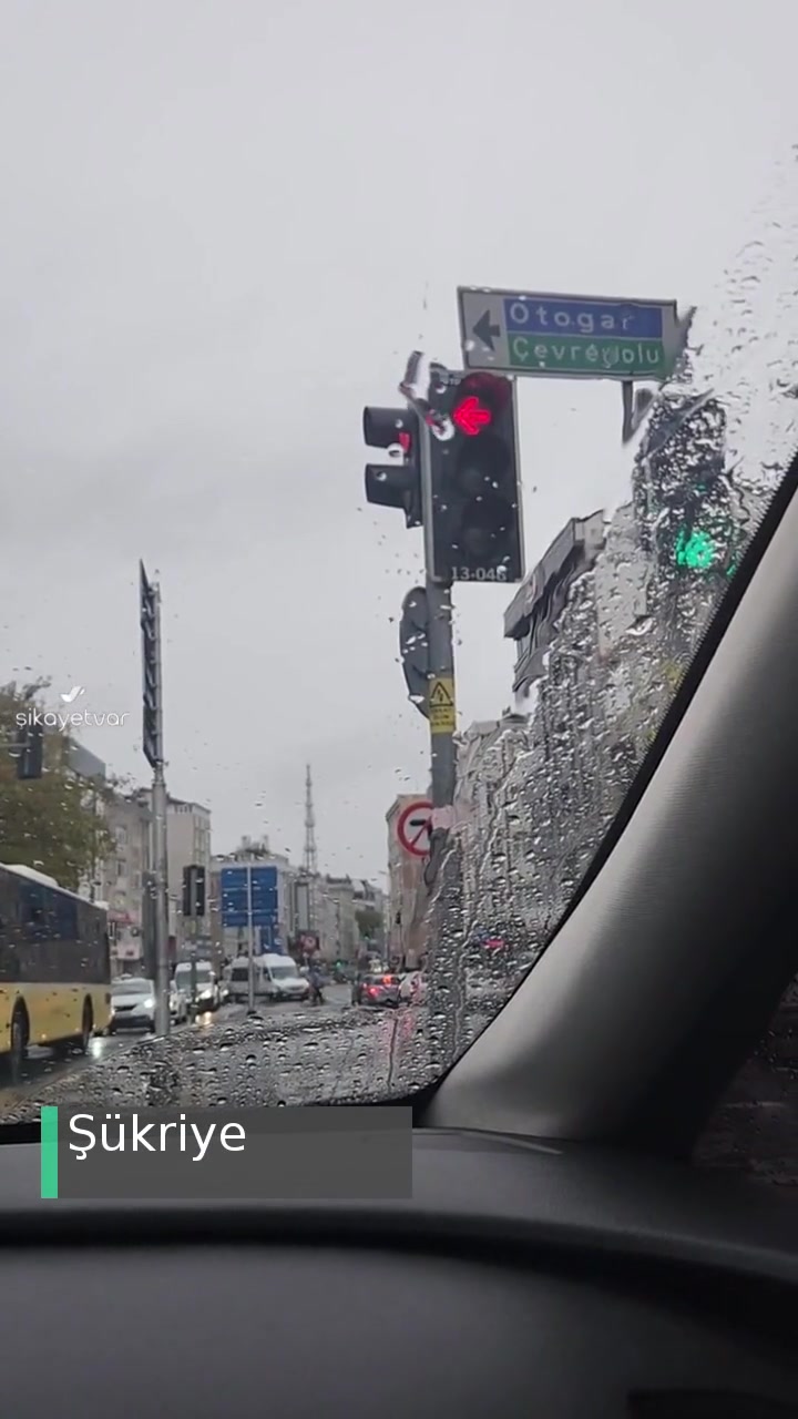 Emniyet Genel Müdürlüğü Trafik Işığı Yanmıyor videonun kapak resmi