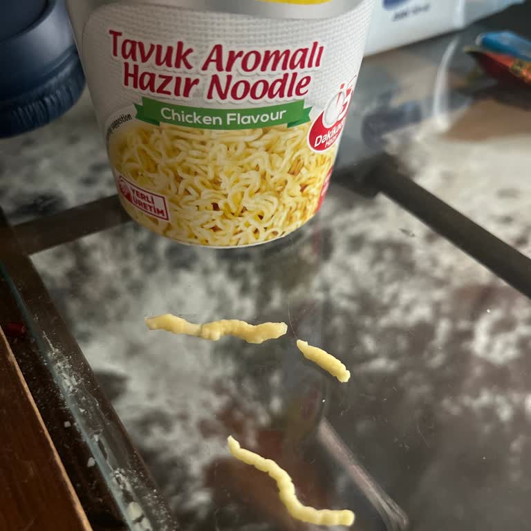 Aldığım Noodle Paketinden Yabancı Maddeler Çıktı, Mağduriyetimin Giderilmesini İstiyorum