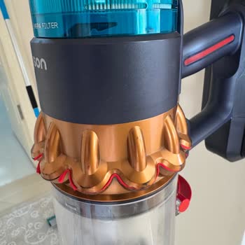 Dyson Süpürgede Dökülen Süngerler Ve Azalan Çekiş Gücüyle Yaşadığım Hayal Kırıklığı