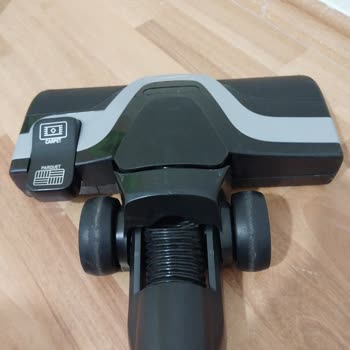 Süpürge Başlığı Hortumu Garanti Kapsamında Ücretsiz Değiştirilmeli