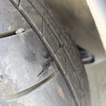 Быстрый износ и разрыв шин Kumho на Chery Tiggo 7 Pro Max