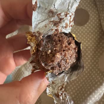 Son Kullanma Tarihi Geçmemiş Çikolatada Bayatlama Ve İade Sorunu