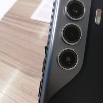 Garanti Kapsamındaki Telefonun Ses Tuşu Kırıldı, Ücret Talep Edildi