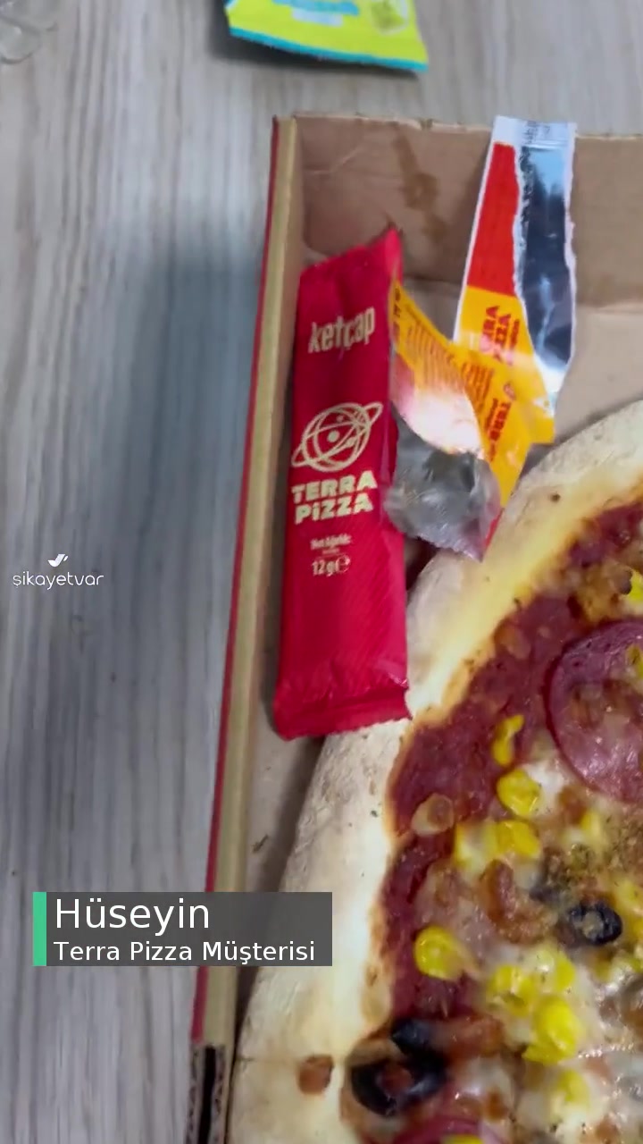 Terra Pizza İçinde Plastik videonun kapak resmi