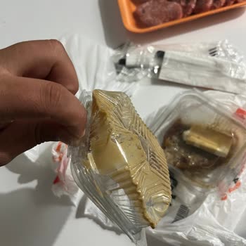 Yemeksepeti Eksik Ve Yanıltıcı Tatlı Porsiyonu Nedeniyle Ücret İadesi Talebi