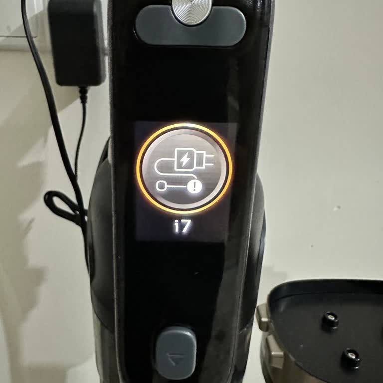 Sıfır Alınan Philips Süpürge Şarj Olmuyor Servis Çözüm Bulamıyor