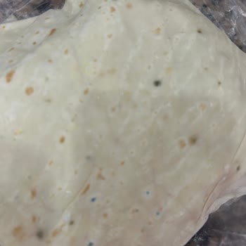 Aldığım Böreklik Yufka Küflü Çıktı, Mağduriyetimin Giderilmesini İstiyorum