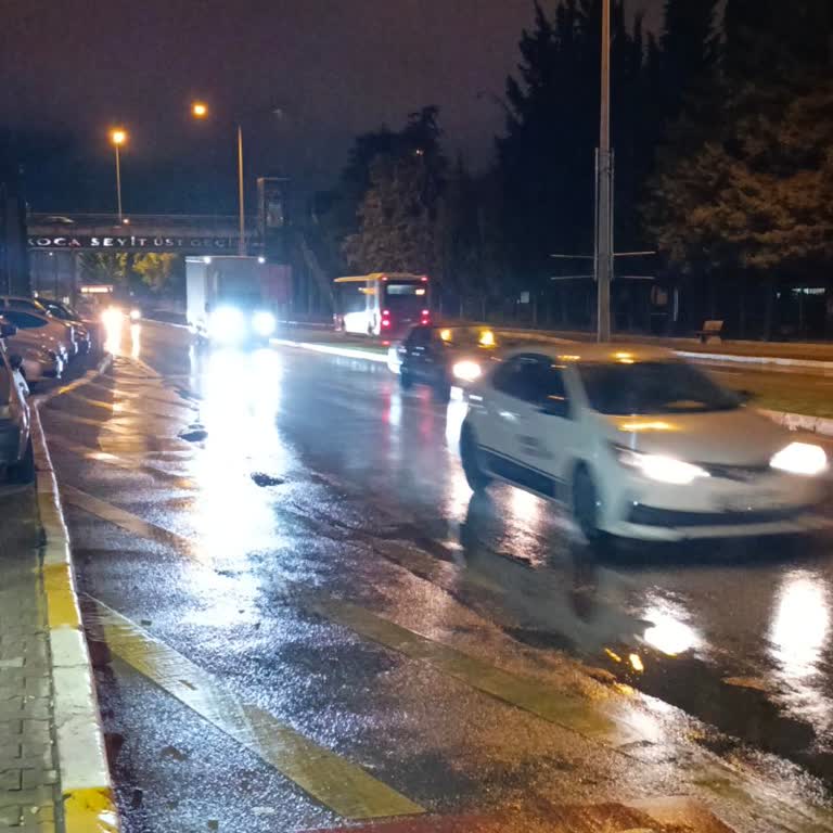 Otobüs Durağa Uğramadan Yolcuları Almadan Geçti Mağduriyet Yaşadım