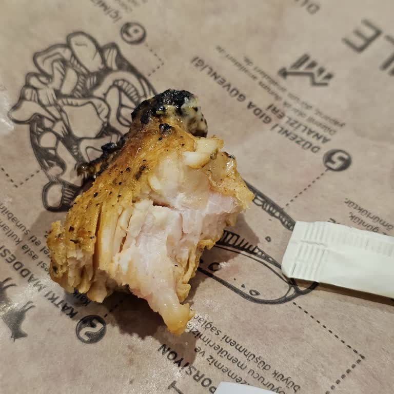 Dürümle Sakarya Şubesinde Ödeme Sorunu Ve Kötü Yemek Deneyimiyle Hayal Kırıklığı Yaşadım!