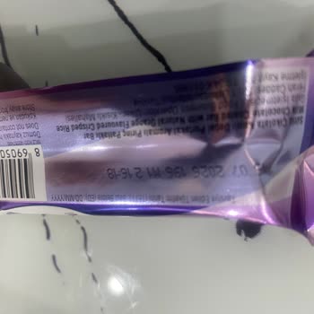 Aldığım Ülker Piko Çikolatada Beyazlama Ve Renk Değişimi