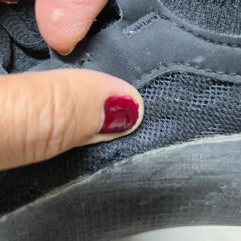 Under Armour Ayakkabıda Kısa Sürede Dikiş Sökülmesi Ve Hayal Kırıklığı