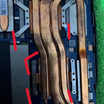 Servis Sonrası Laptop Vidalarında Hasar Şikayeti