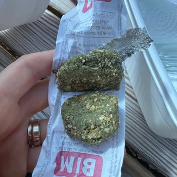 Ülker Çizi Çıtır Cipsin İçinden Top Şeklinde Baharat Çıkması