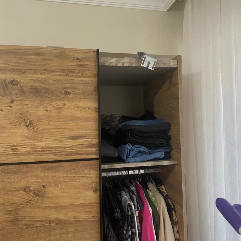 Raylı Dolap Kapağının Devrilmesi Sonucu Güvenlik Sorunu Ve İlgisizlik