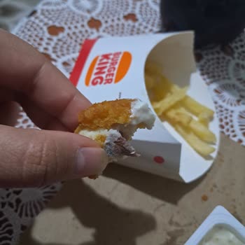 Burger King Nugget İçinden Çıkan Beklenmedik Parça Şaşırtmadı