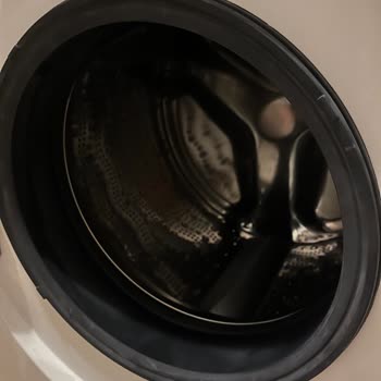 Yeni Alınan Çamaşır Makinesinde Küf Ve Koku Sorunu Çözülmüyor