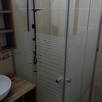 İdefix İdefix Yanlış Ölçüde Duşakabin Teslimatı Ve İletişim Sorunu!