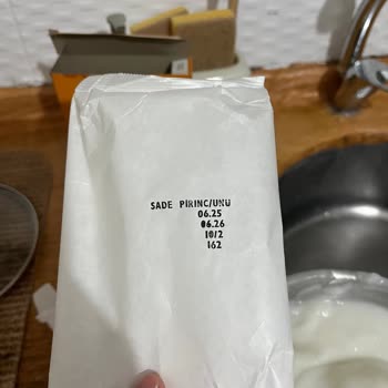 Aldığım Pirinç Ununda Böcek Ve Kurtlar Çıktı Çocuklarım İçin Endişeliyim