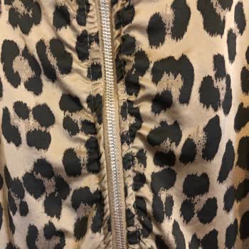 Satın Aldığım Ceketin Fermuarı Yıkama Sonrası Bozuldu, Firmadan Dönüş Alamıyorum