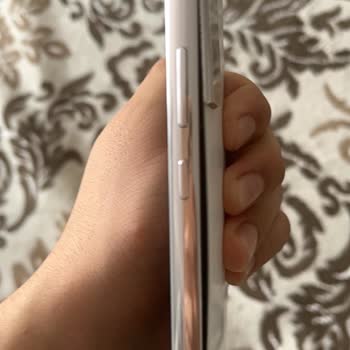 Yeni Alınan Samsung S23'te Arka Kapak Şişme Sorunu