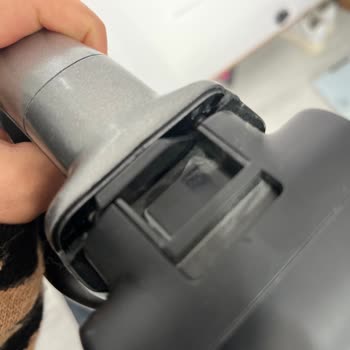 Philips XC8054 Süpürgede Kronik Bağlantı Sorunu Ve Para İade Talebi