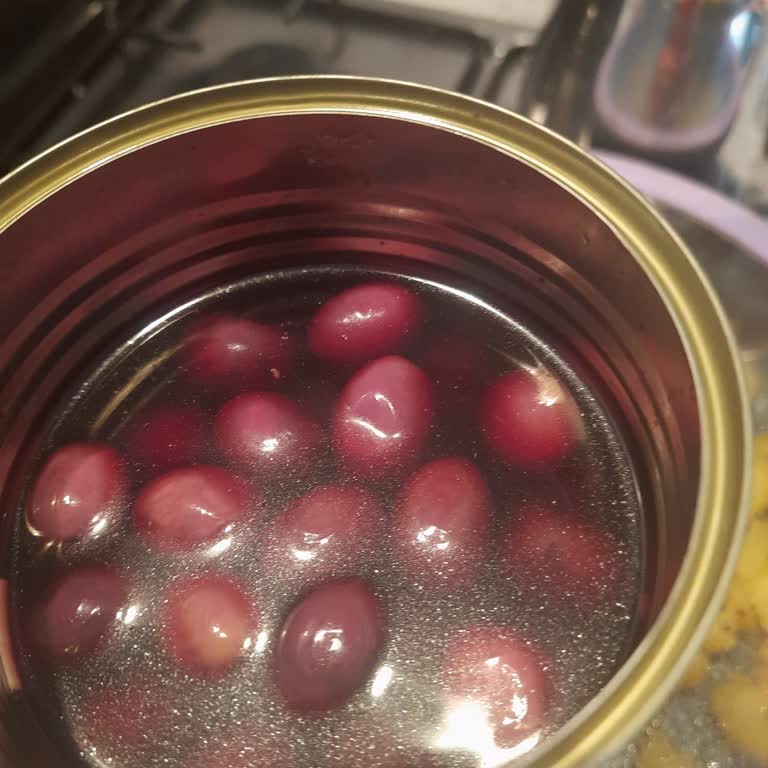 Zeytin Üzerinde Beyaz Noktalar Ve Plastik Benzeri Oluşum Endişesi