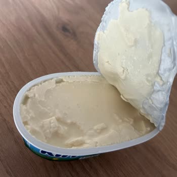 Taze Peynirde Beklenmedik Renk Değişimi Ve Mağduriyet